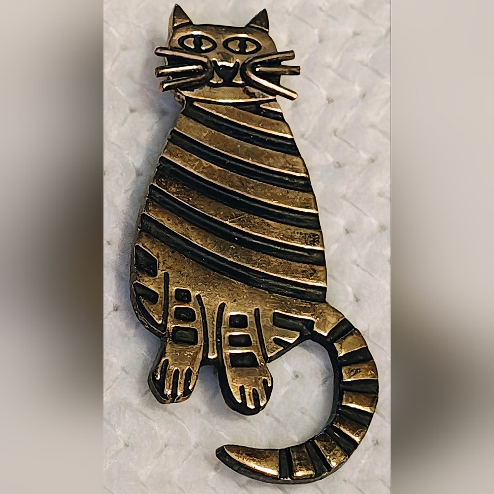 Whimsical Striped Cat 925 Sterling Silver Mexican Brooch - Unbranded, Vintage